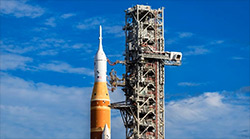 Des humains se sont envolés vers la Lune !